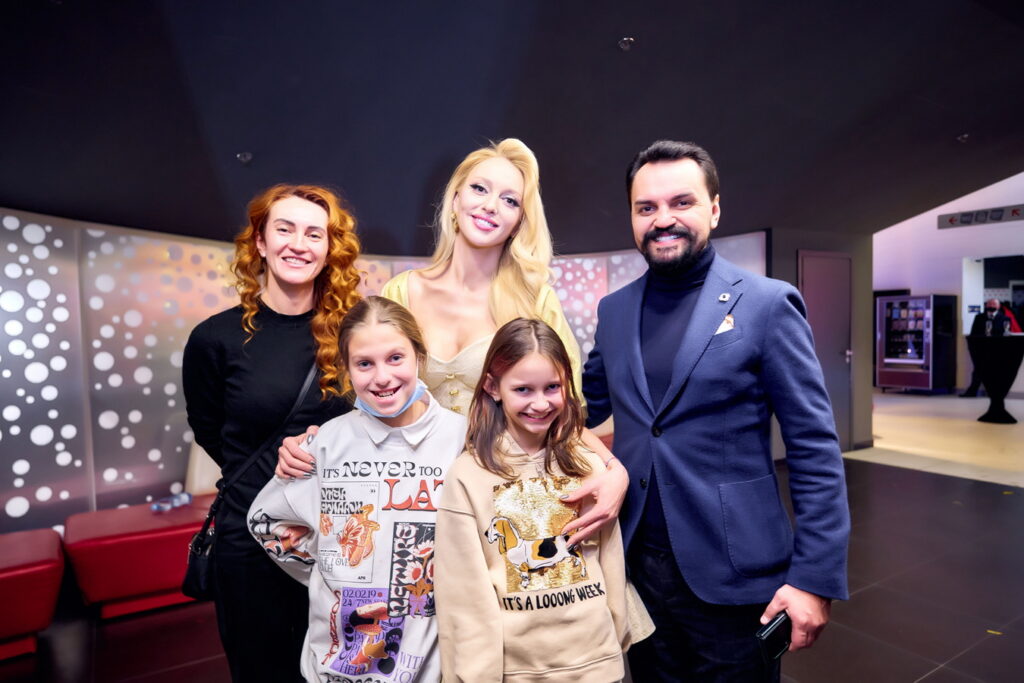 Оля Полякова Зірки за обміном. Продюсер Михайло Ясинський